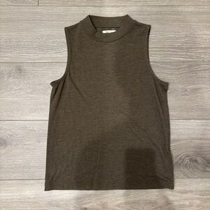 Madewell sleeveless heathered olive green mockneck top